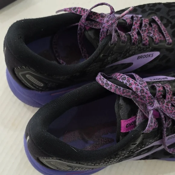 Brooks Ghost 14 Women's Running Shoes - Black & Purple Size 8 - Picture 10 of 10